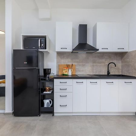 PUY 3 Minutes From The Beach: Lovely Studio Apartment מראה חיצוני תמונה