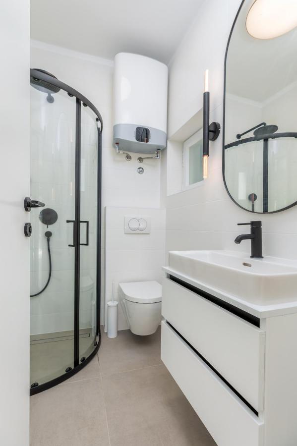 PUY 3 Minutes From The Beach: Lovely Studio Apartment מראה חיצוני תמונה