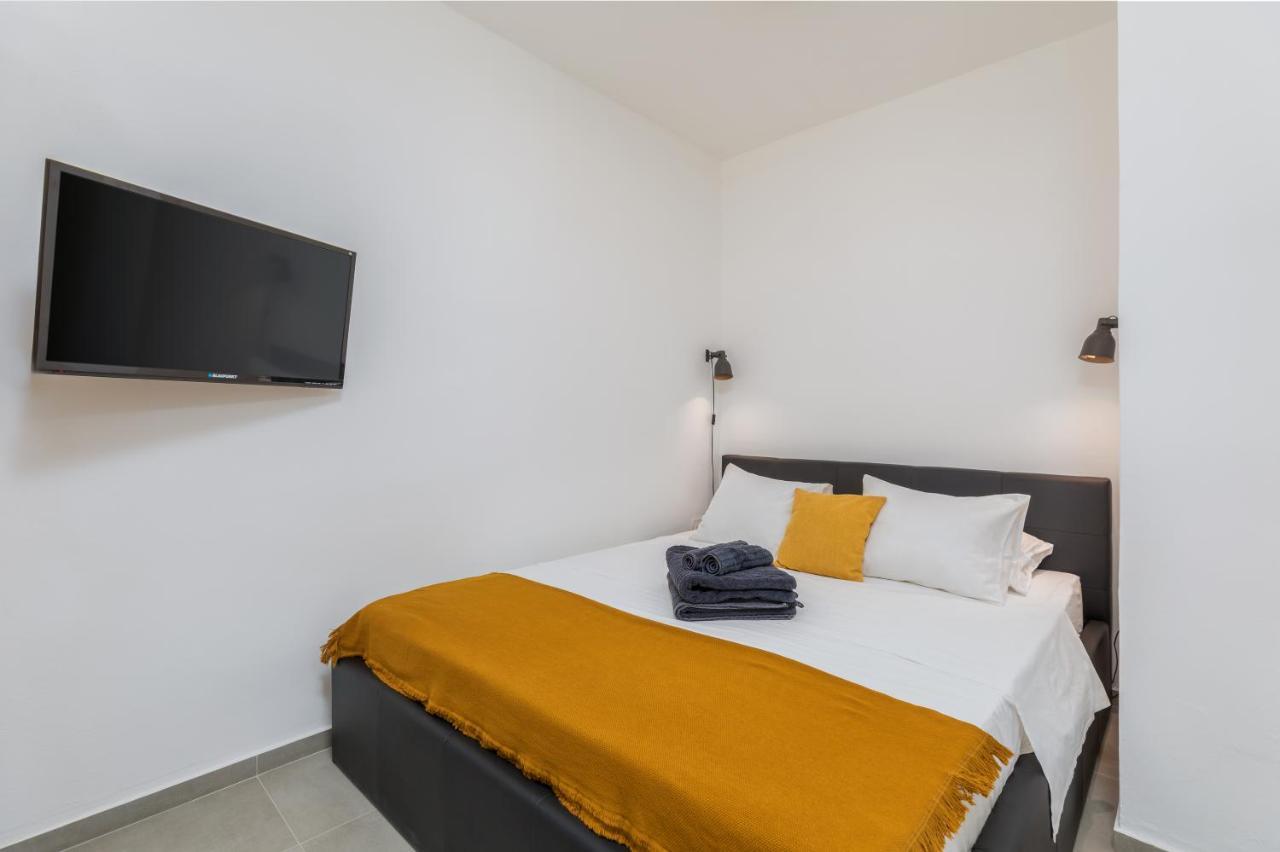 PUY 3 Minutes From The Beach: Lovely Studio Apartment מראה חיצוני תמונה